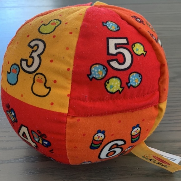 Melissa & Doug ABC's 124's Learning Ball - Picture 5 of 10
